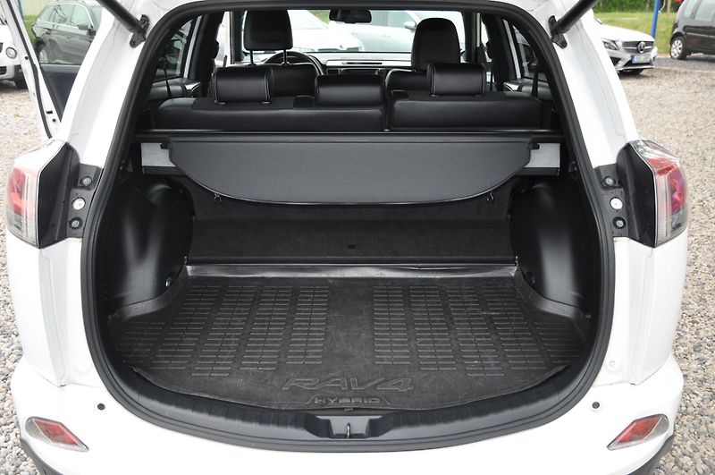 Toyota RAV4 2.5 Hybrid - fotka 8 z 22