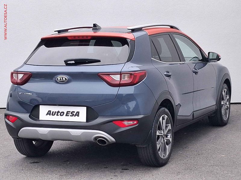 Kia Stonic (2019) 1.4i, ČR, Navi, kamera - fotka 4 z 18