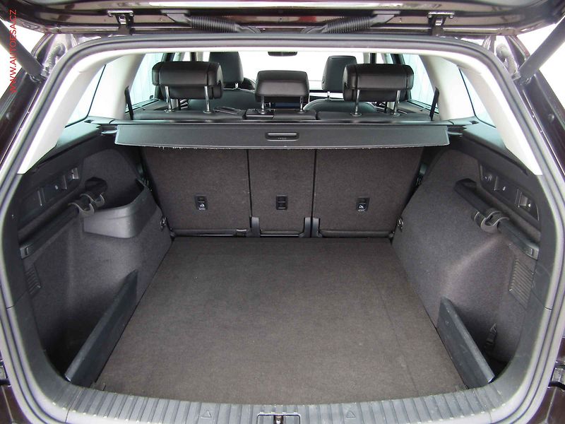 Škoda Kodiaq (2019) 2.0 TDi 4x4, ČR, L&K, DSG - fotka 7 z 26