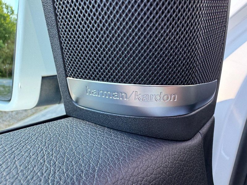 Mercedes-Benz GL (2014) 500 4MATIC - fotka 30 z 42