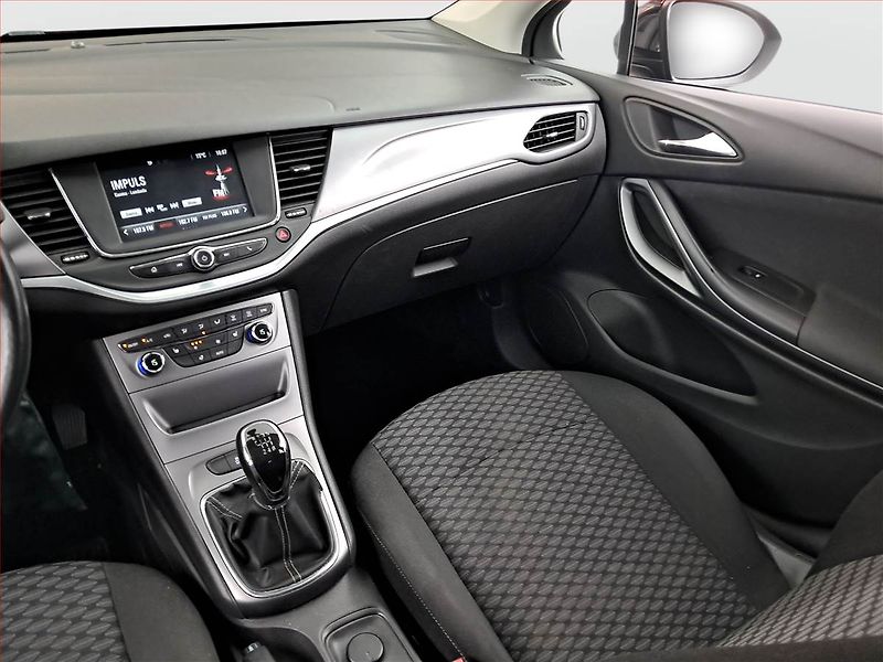 Opel Astra (2016) 1.6 CDTI, Tempomat - fotka 8 z 19