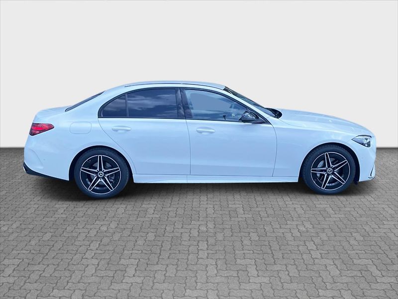 Mercedes-Benz Třídy C 220d 4MATIC AMG Style Edition - fotka 6 z 22