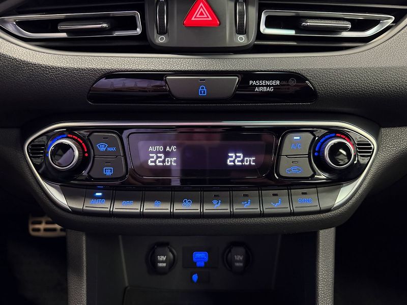 Hyundai i30 N 2.0 T-GDI DCT PERFORMANCE, L - fotka 23 z 27