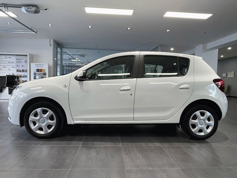 Dacia Sandero (2017) Arctica 0,9TCe 90k - fotka 2 z 21