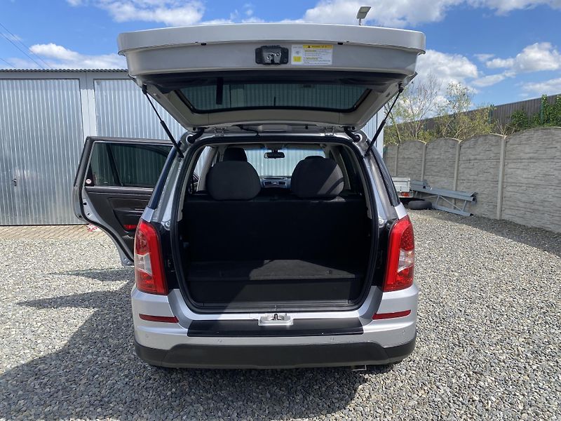 SsangYong Rexton 2.0CD-i 4x4 7M MAN 155PS 170KM - fotka 106 z 151