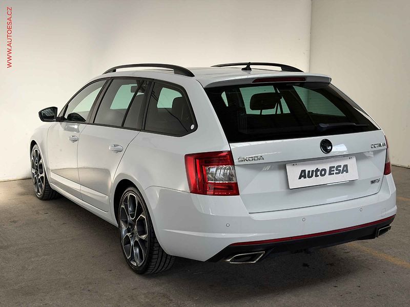 Škoda Octavia (2015) 2.0TDi, DSG, navi, bixen - fotka 6 z 17