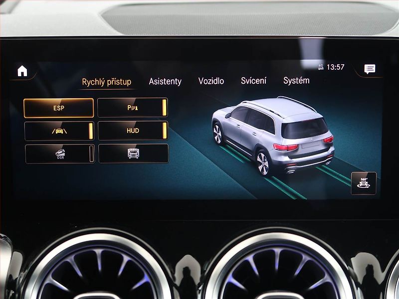 Mercedes-Benz GLB (2021) 250 4MATIC - fotka 22 z 28