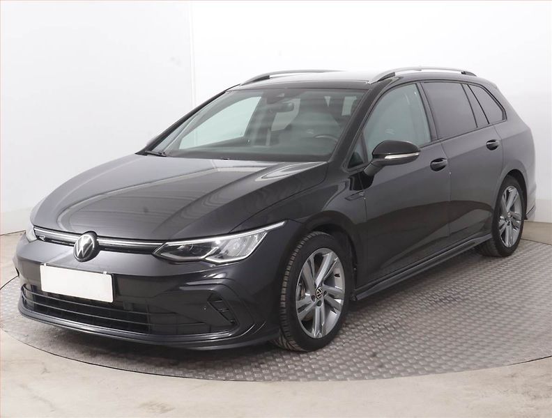 Volkswagen Golf (2022) R-Line 2.0 TDI, Kůže, Navi - fotka 2 z 15