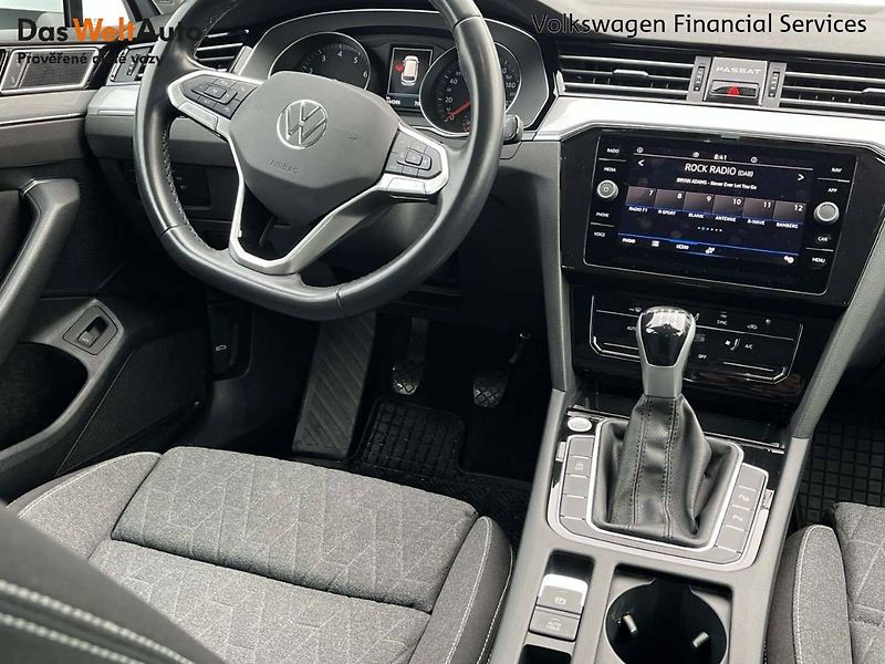 Volkswagen Passat (2022) Variant Business 1.5 TSI - fotka 5 z 20