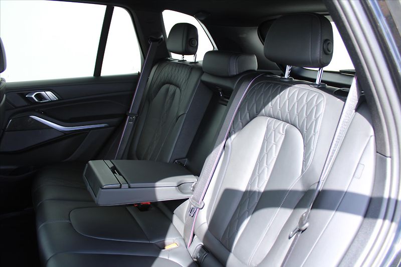 BMW X5 xDrive 30d M PAKET ZÁRUKA ČR - fotka 11 z 37