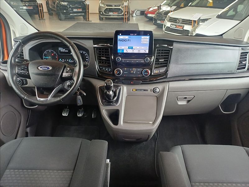 Ford Tourneo Custom 2,0 Titanium,1maj,Top stav! - fotka 13 z 27
