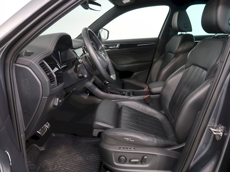 Škoda Kodiaq (2023) LAURIN&KLEMENT 2.0TDI 147KW 4x - fotka 13 z 50
