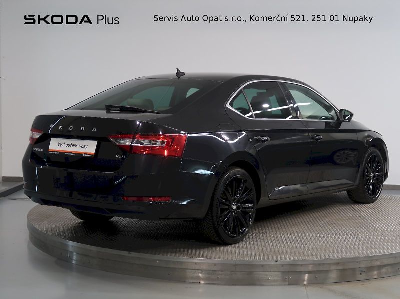 Škoda Superb (2022) STYLE 2.0TDI 147KW 4x4 DSG WEB - fotka 2 z 41