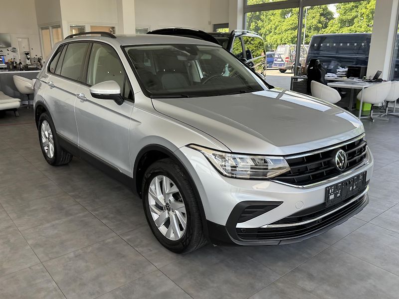 Volkswagen Tiguan (2023) 2,0TDi DSG REZERVACE - fotka 1 z 38