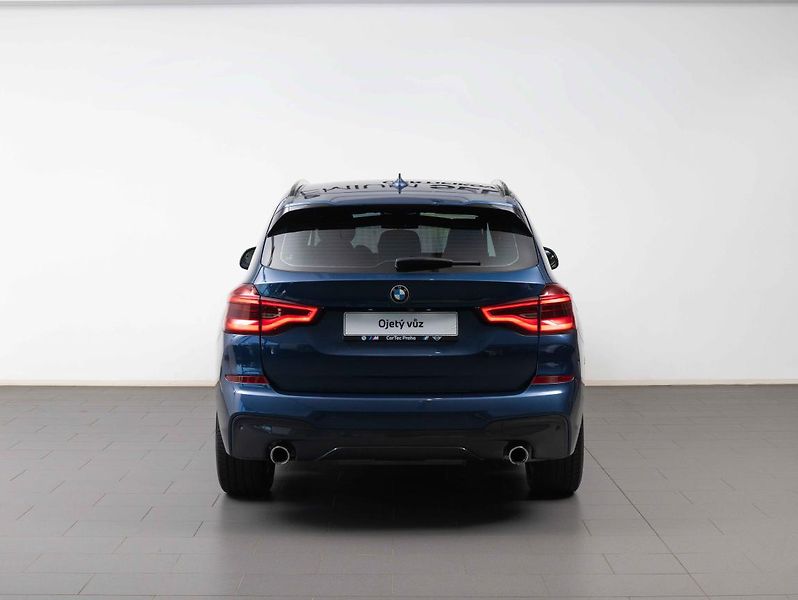 BMW X3 xDrive30d - fotka 4 z 22