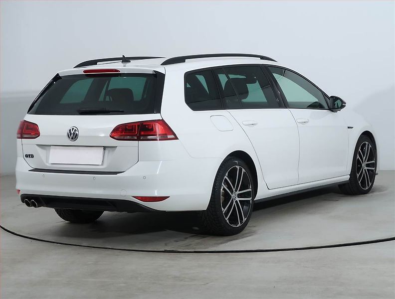 Volkswagen Golf (2016) 2.0 TDI GTD, Serv.kniha, Navi - fotka 5 z 20