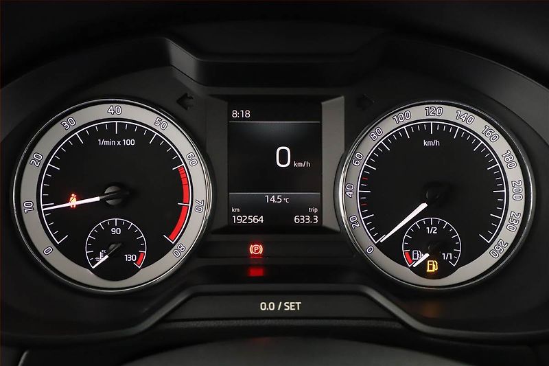 Škoda Octavia (2019) 1.5 TSI, ČR,1.maj, Tempomat - fotka 9 z 19