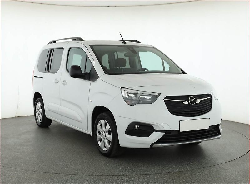 Opel Combo (2022) Elegance 1.5 CDTI, 5Míst, ČR - fotografie inzerátu