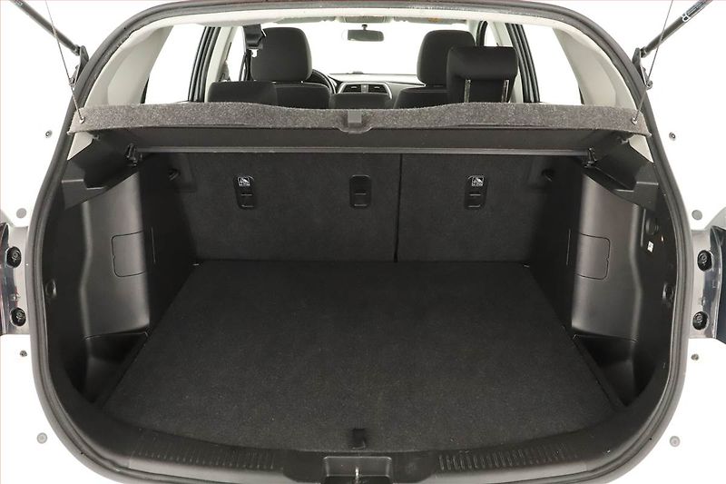 Suzuki SX4 S-Cross (2016) 1.6 DDiS, Serv.kniha, Tempomat - fotka 10 z 14