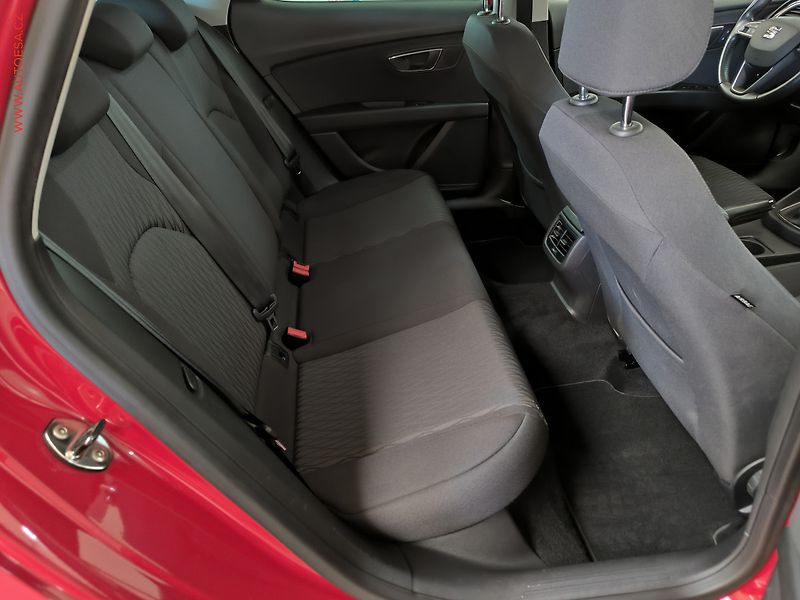 Seat Leon (2014) 1.6TDi, AC, park.čidla - fotka 11 z 17