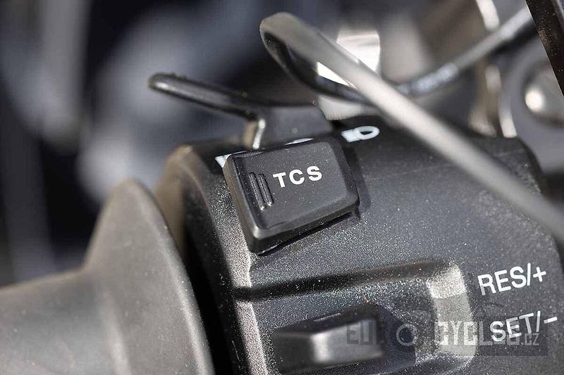 QJ Motor (2026) SRT 900 S - fotka 16 z 21