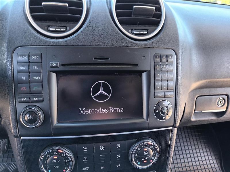 Mercedes-Benz Třídy M 3,0 350CDI,165KW,KŮŽE,NAVI - fotka 33 z 41
