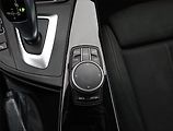 BMW Řada 3 (2018) Sport Line 320d xDrive GT - náhled 11
