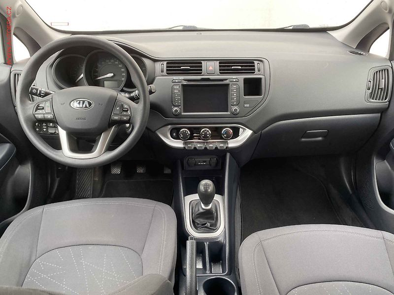 Kia Rio (2015) 1.4i, Edition, navi, kamera - fotka 8 z 18