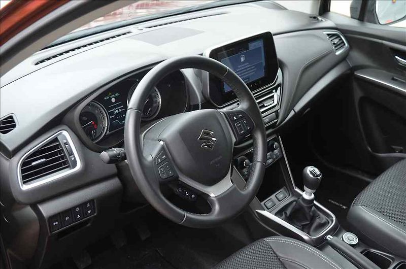 Suzuki SX4 (2023) 1,4 BOOSTERJET - fotka 13 z 21