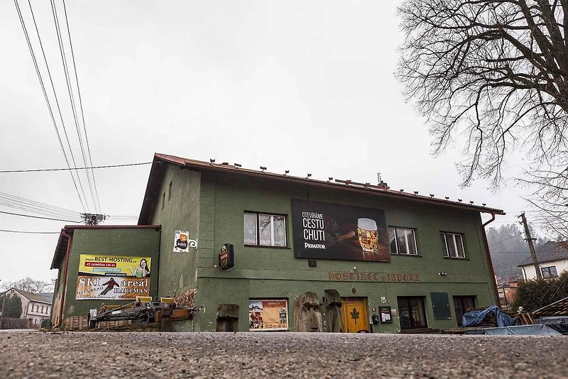 Oblíbené místo prezidentského páru je U Javora pod televizí.