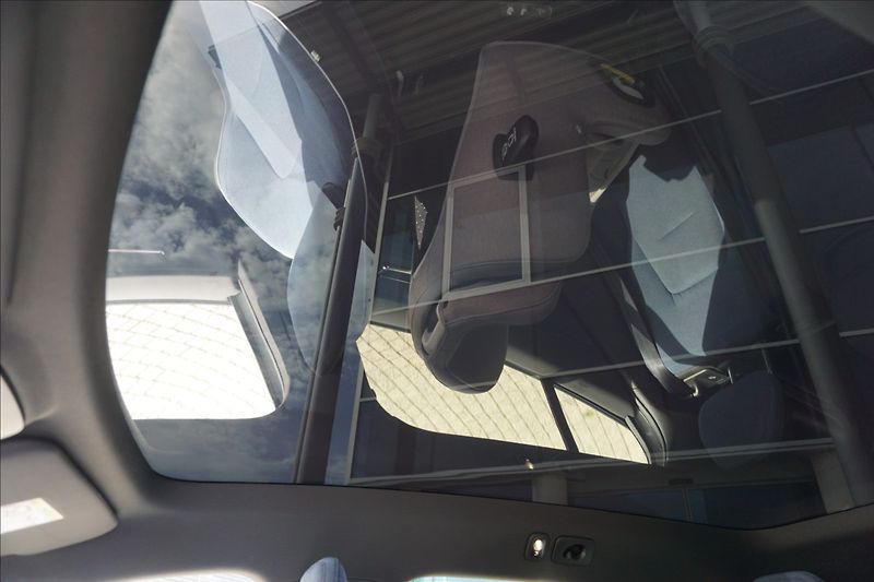 Volvo EX30 Ultra AWD, CZ - fotka 16 z 17