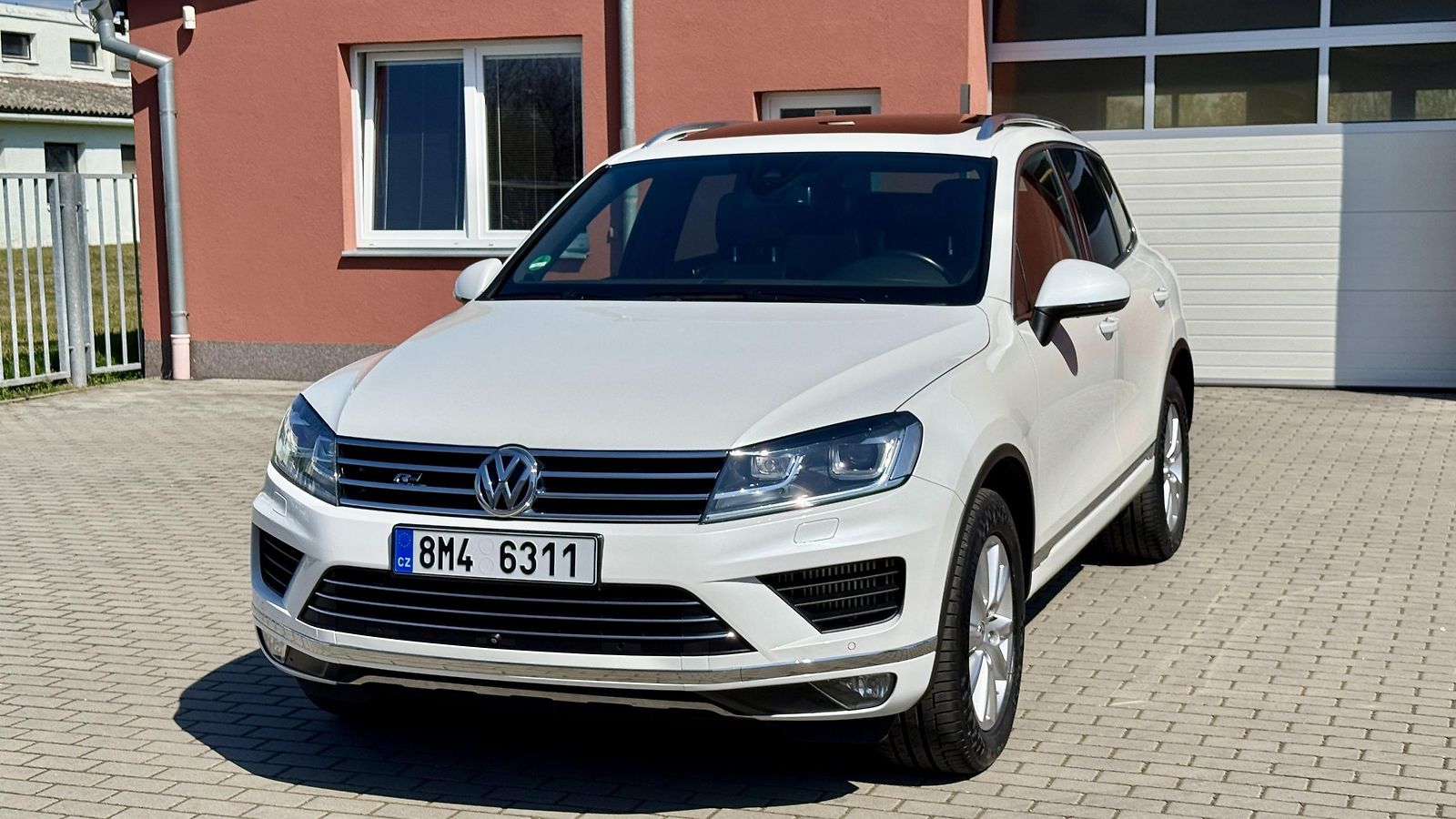 Volkswagen Touareg 3.0TDi*193kW*R-LINE*PERLEŤ