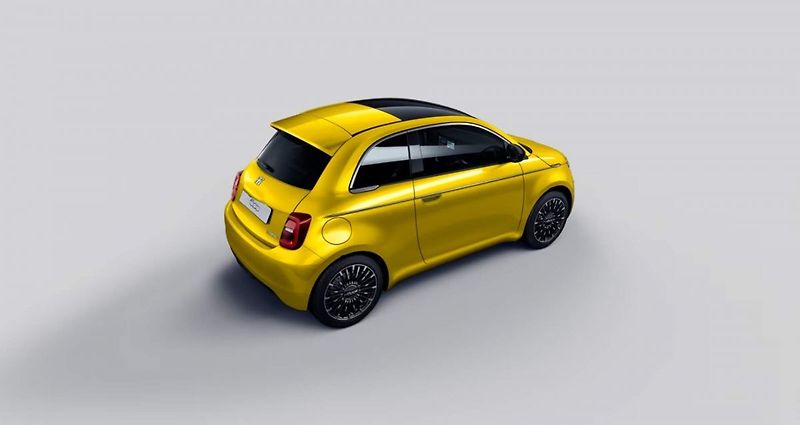 Fiat 500 (2026) La Prima Hybrid 1.0 BSG - fotka 3 z 5
