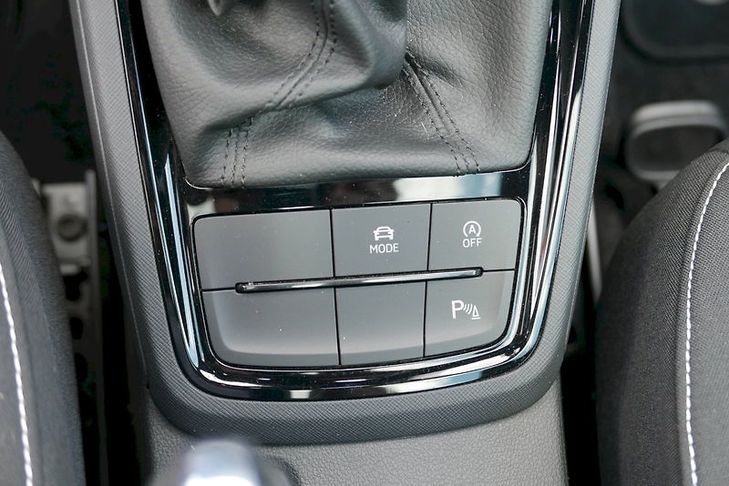 Škoda Kamiq (2025) 1.0 TSI 85 kW 7° DSG Monte Car - fotka 16 z 26