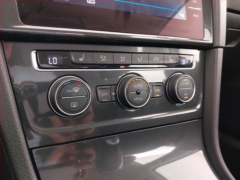 Volkswagen Golf (2018) Marathon Edition 1.0 TSI - fotka 13 z 20