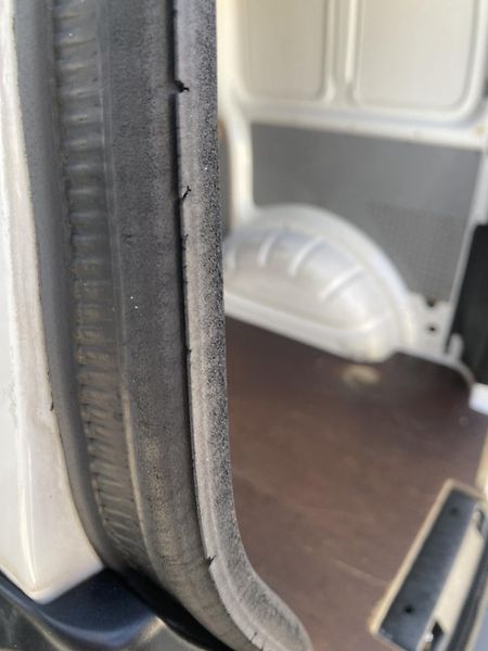 Volkswagen Transporter 2.0TDi 105PS 0%KOROZE DPH AC!! - fotka 110 z 165