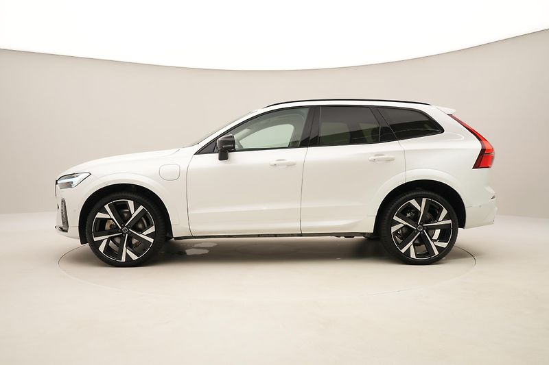 Volvo XC60 T8 AWD RECHARGE DARK ULTRA CZ - fotka 10 z 66