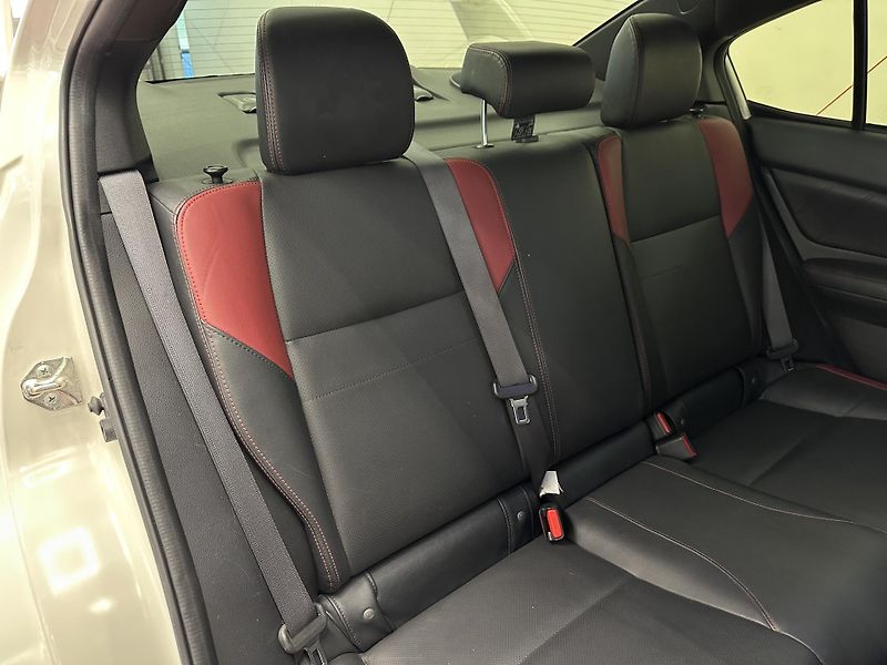 Subaru WRX STI (2017) WRX STI 2.5*BEZKLÍČ*PANO*TOP - fotka 13 z 21