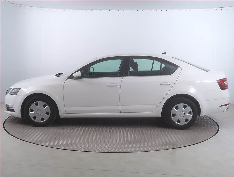 Škoda Octavia (2017) Ambition Plus 1.6 TDI, Navi - fotka 3 z 14