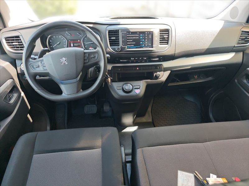 Peugeot Traveller 2,0 HDI Long automat 8 míst - fotka 8 z 18