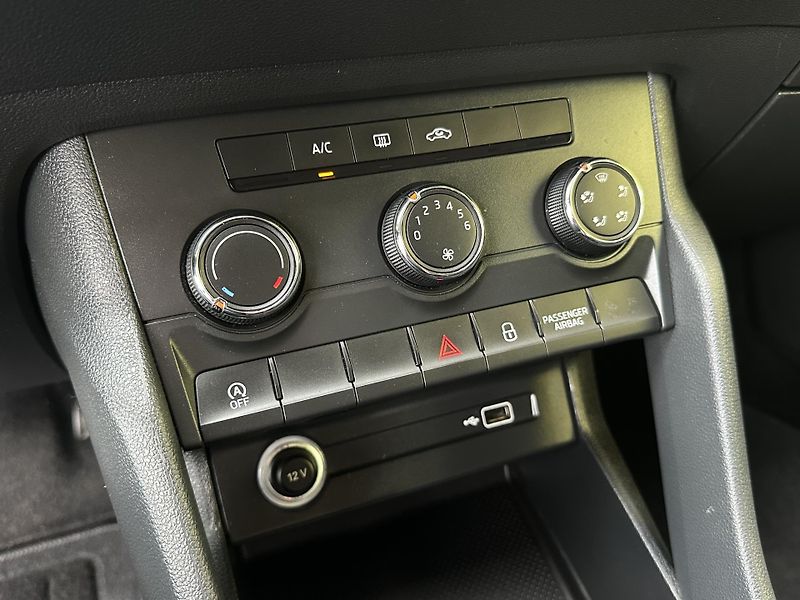 Škoda Karoq (2018) 1.0TSI/85kW * 1.Maj.  - fotka 11 z 28