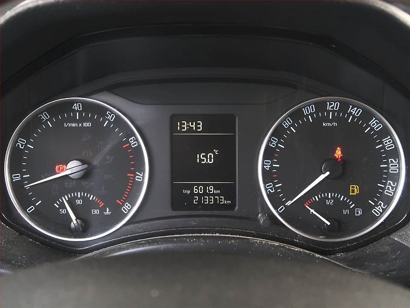 Škoda Octavia (2012) 1.2 TSI, po STK, v provozu - fotka 11 z 14