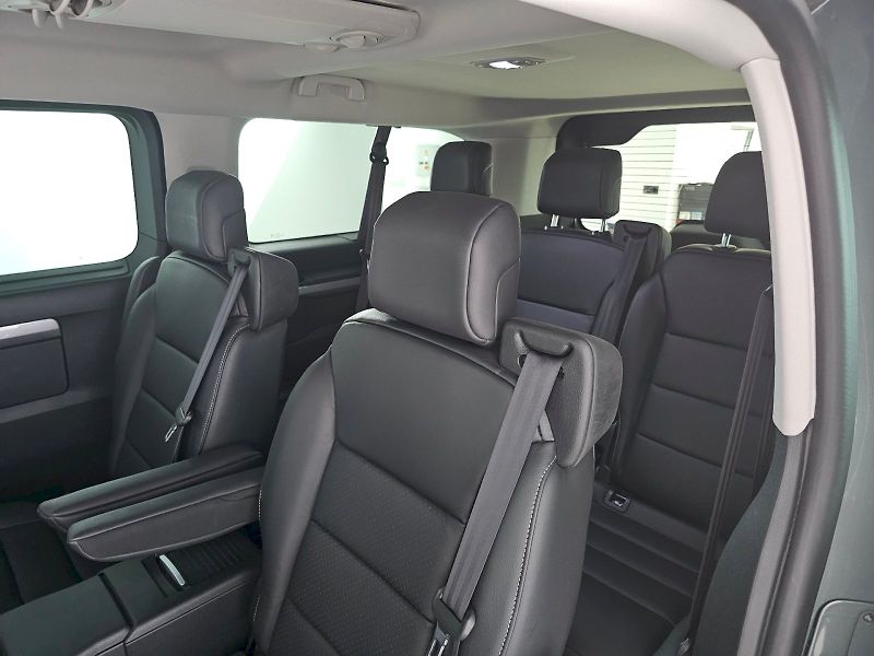 Toyota ProAce City Verso (2025) Proace Verso VIP L2 Webasto - fotka 9 z 28