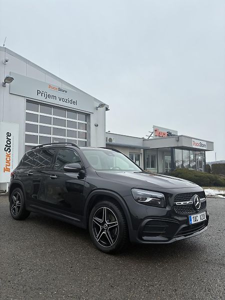 Mercedes-Benz GLB (2024) 200d 4MATIC - fotka 2 z 13