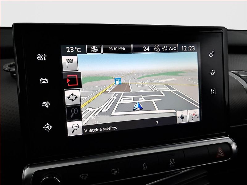 Citroën C4 Cactus (2016) 1.2 PureTech, Tempomat - fotka 13 z 15