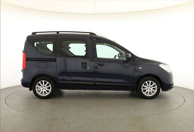 Dacia Dokker (2018) Arctica 1.6 SCe, 5Míst, ČR - fotka 6 z 16