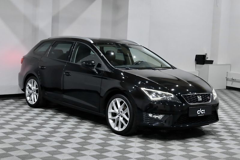 Seat Leon ST 1.4 TSI 92 kW FR - fotka 2 z 35