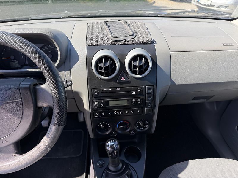 Ford Fusion 1.4i - fotka 16 z 19