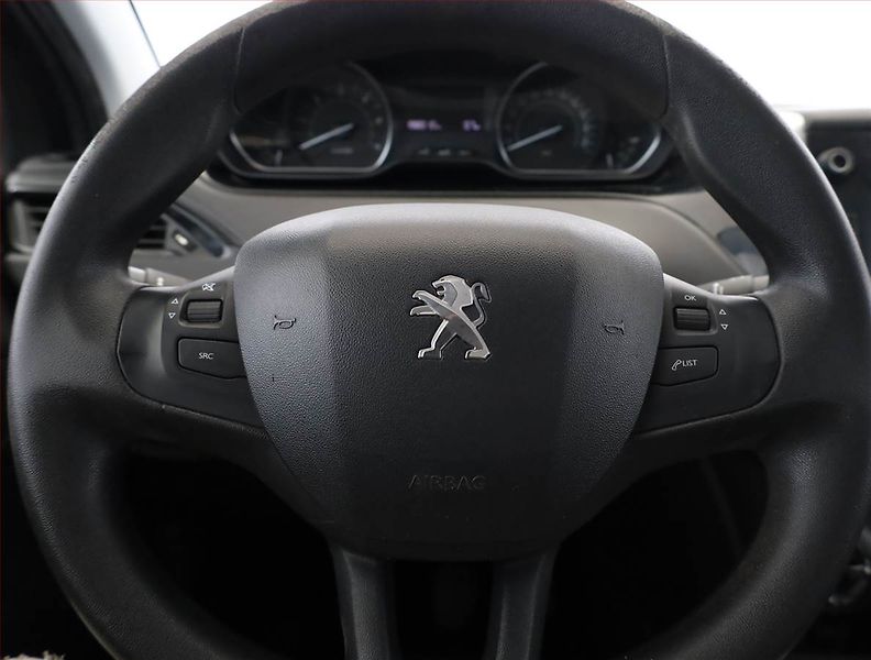 Peugeot 208 (2019) 1.5 BlueHDI, ČR,1.maj - fotka 8 z 14