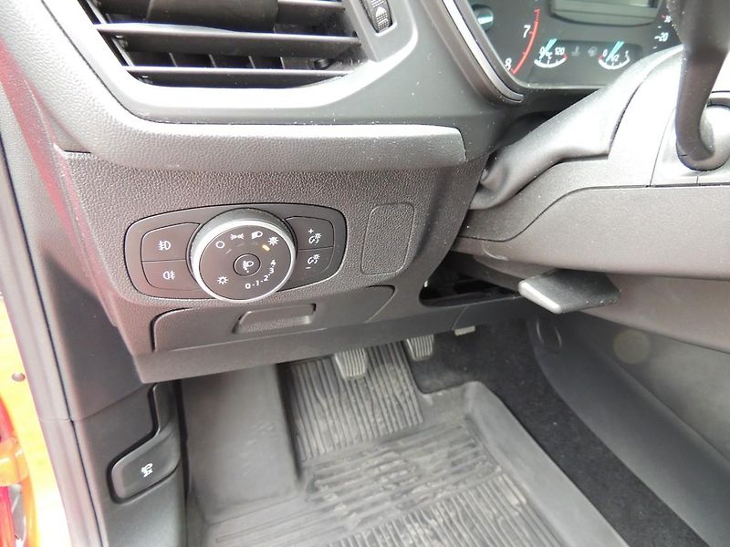 Ford Focus (2019) Combi 1.0i,92kw,ČR,1.majitel - fotka 20 z 49